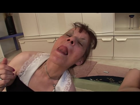 ❤️ Duo aviam et unum avum habent threesome Homemade porn  apud nos